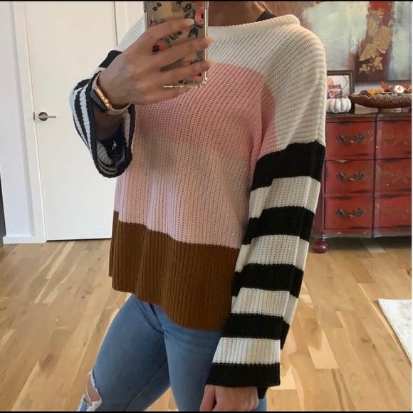 Big Striped Sleeve Turtleneck - Picture 9 of 9